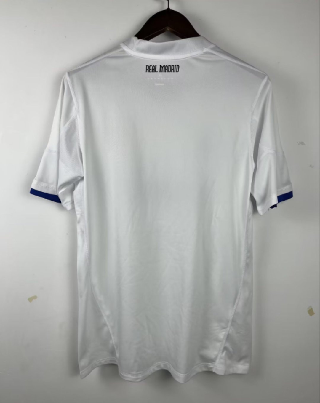 Real Madrid Retro 10/11 Home Kit