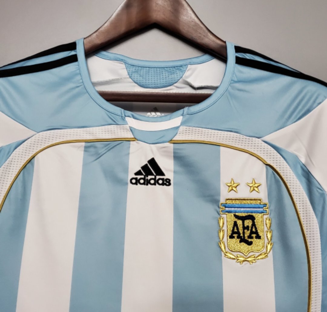 Argentina 'Retro' 2006 Home Kit