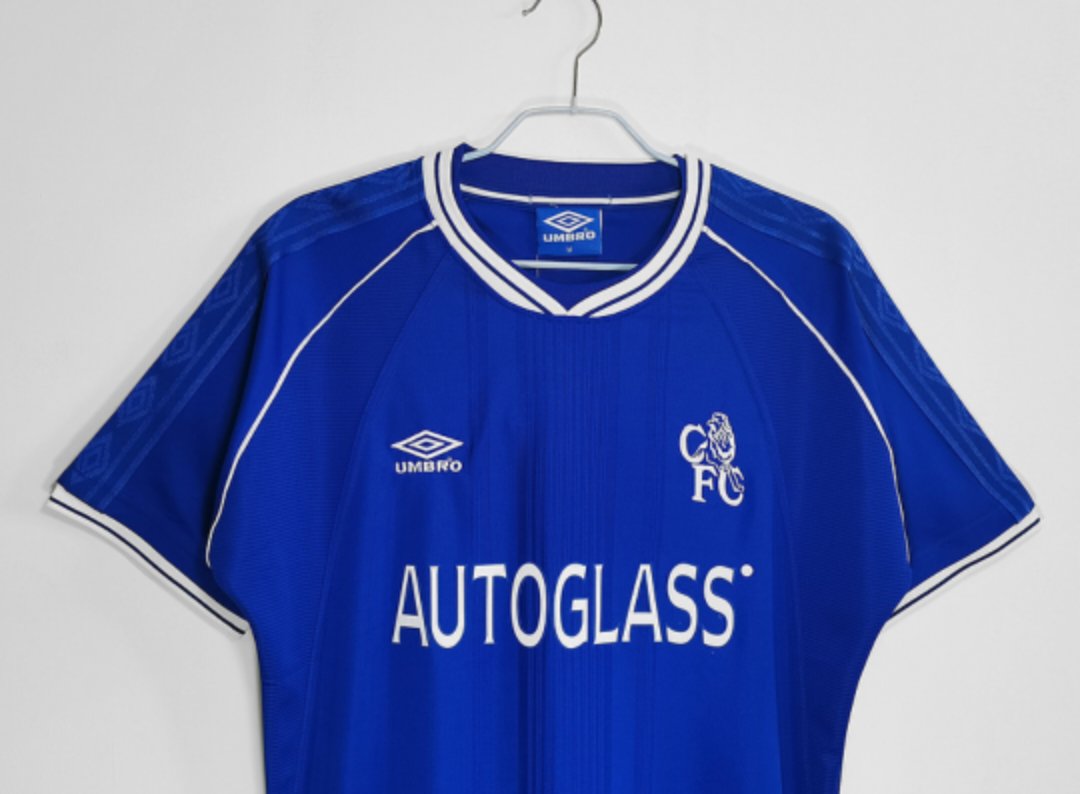 Chelsea Retro 2000 Kit