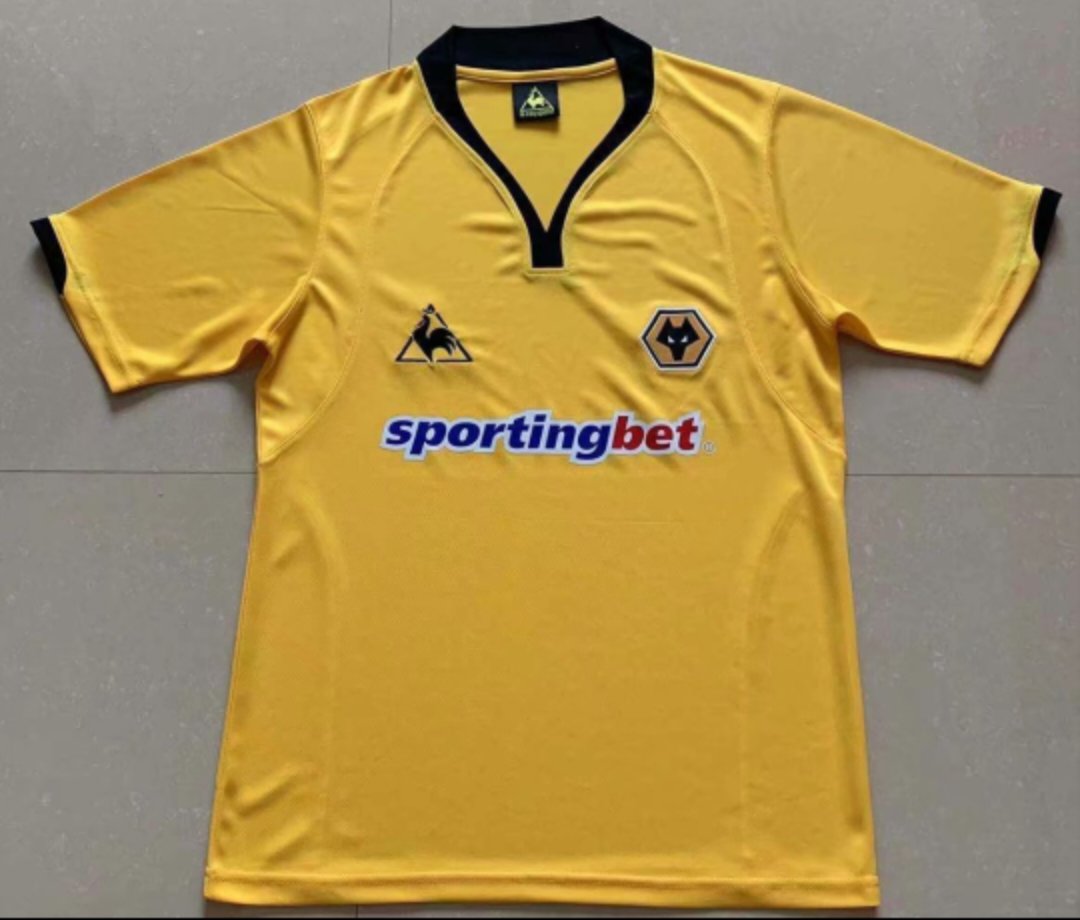 Wolves Retro 2010 Home Kit