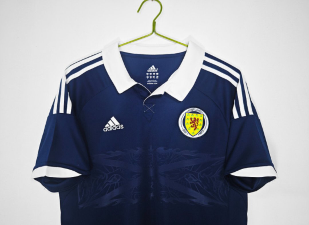 Scotland 'Retro' 12/14 Home Kit