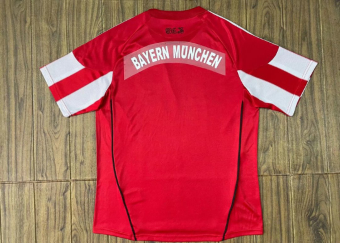 Bayern Munich 'Retro' 2010 Home Kit