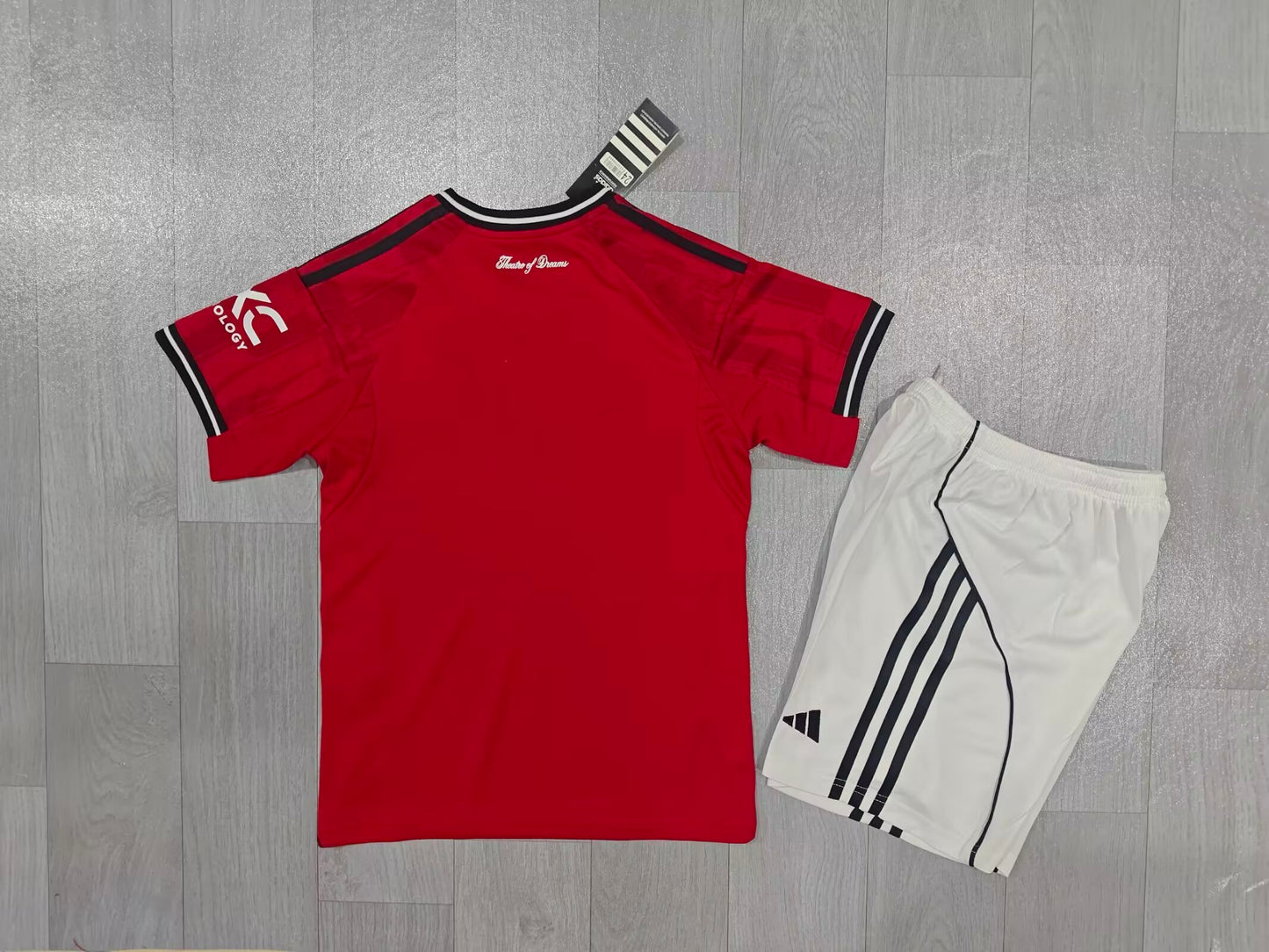 Manchester United 25/26 Home Children’s Kit