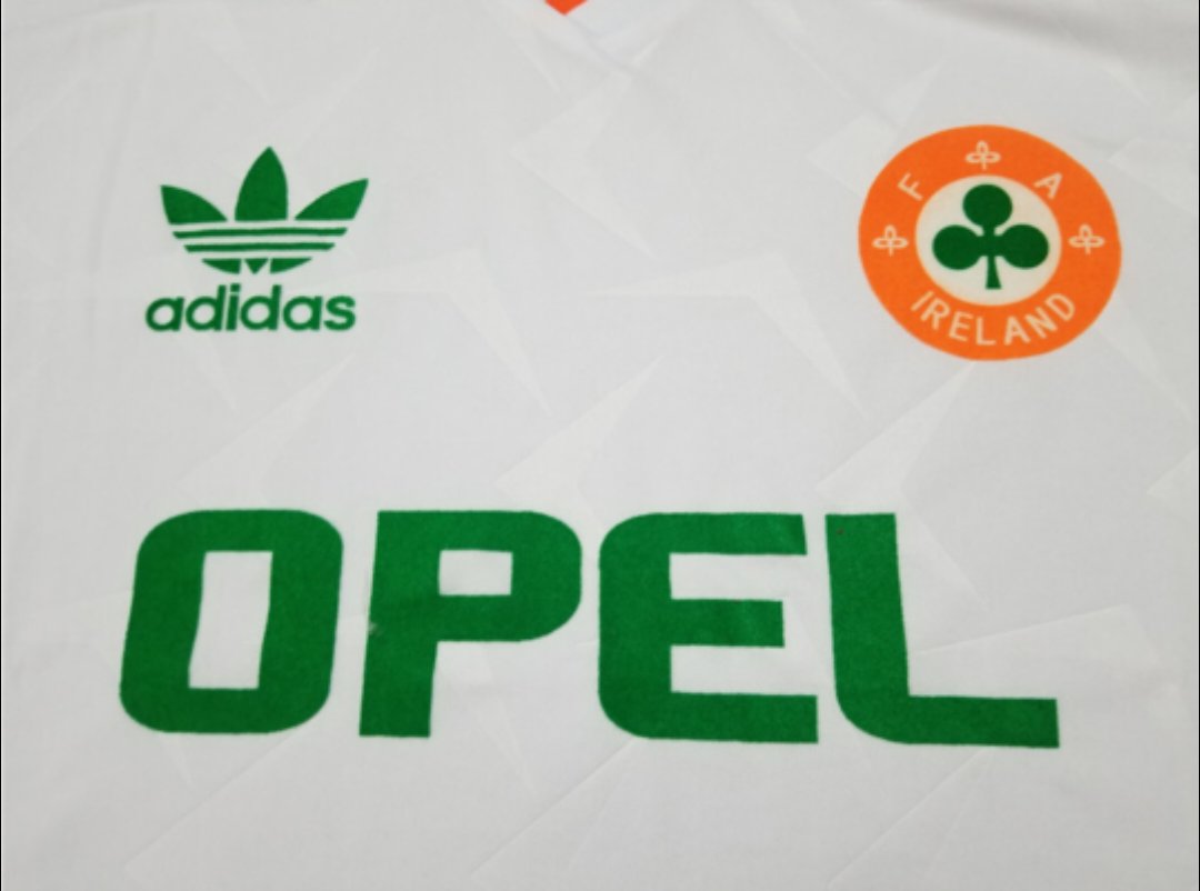 Ireland 'Retro' 90 Away Kit