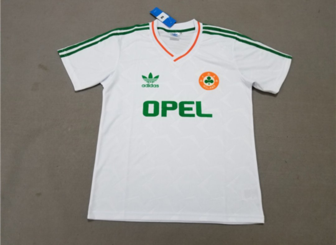 Ireland 'Retro' 90 Away Kit