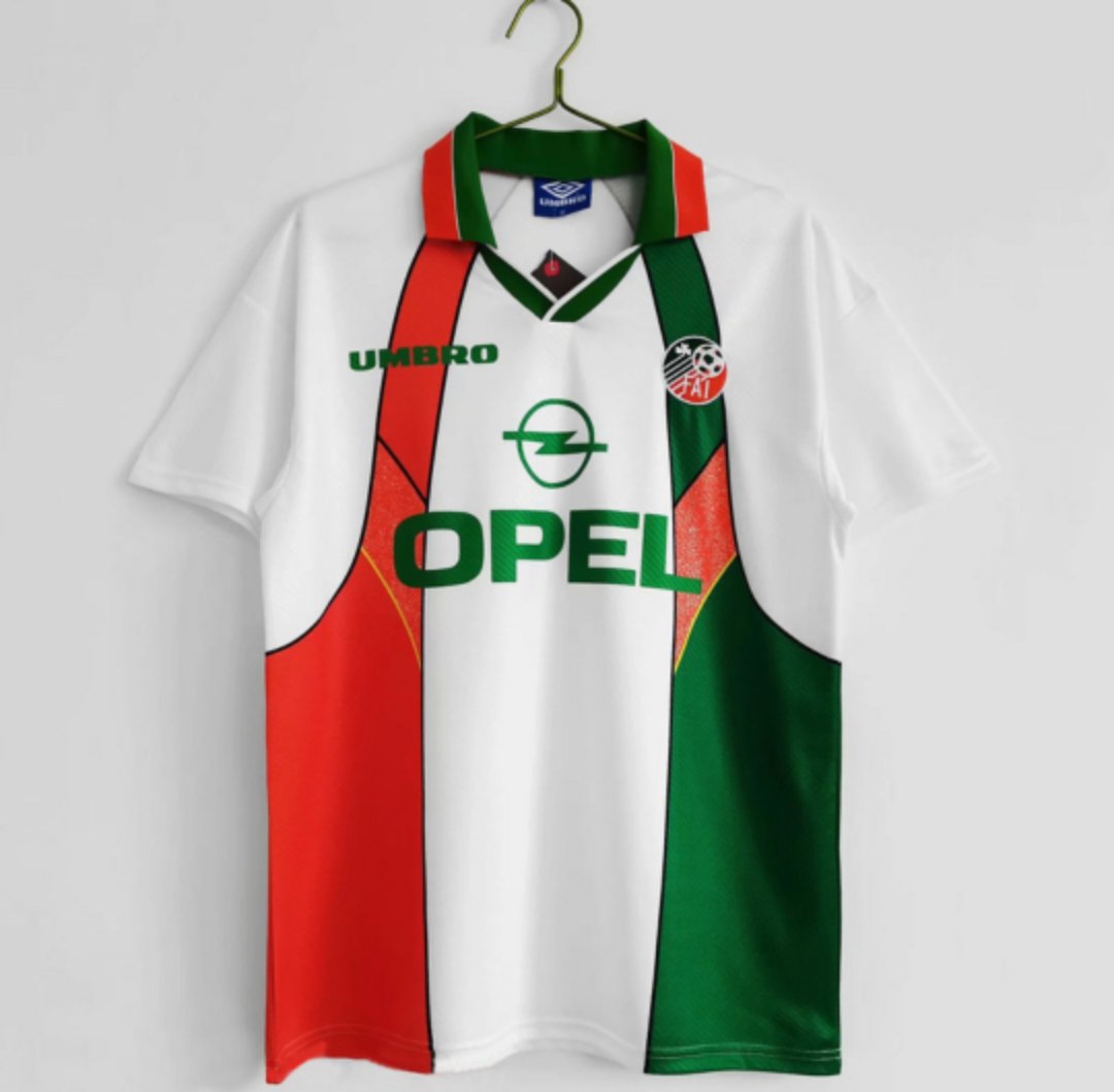 Ireland 'Retro' 94/96 Away Kit