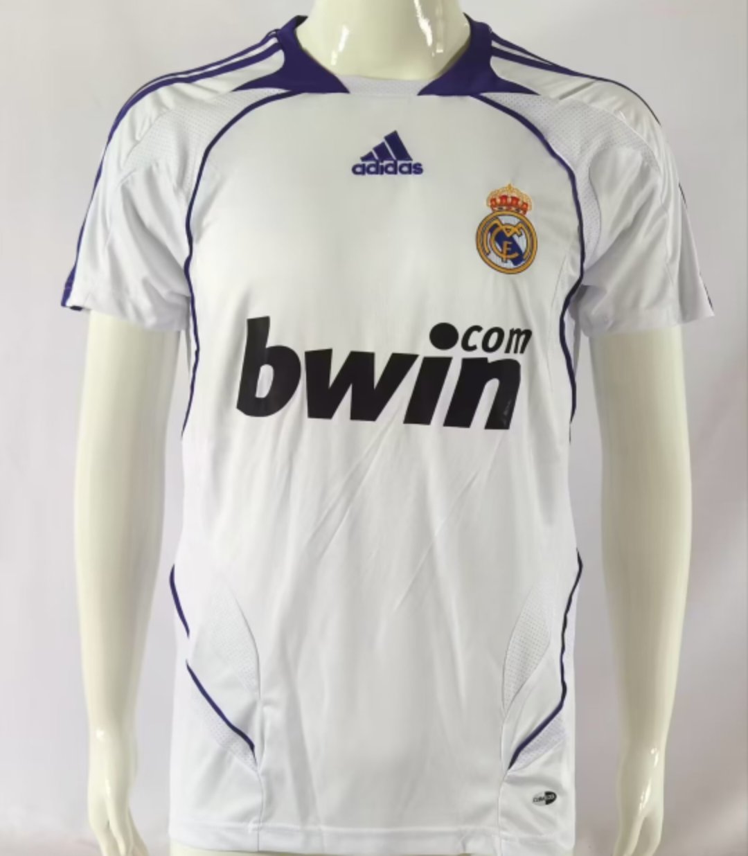 Real Madrid Retro 07/08 Home Kit