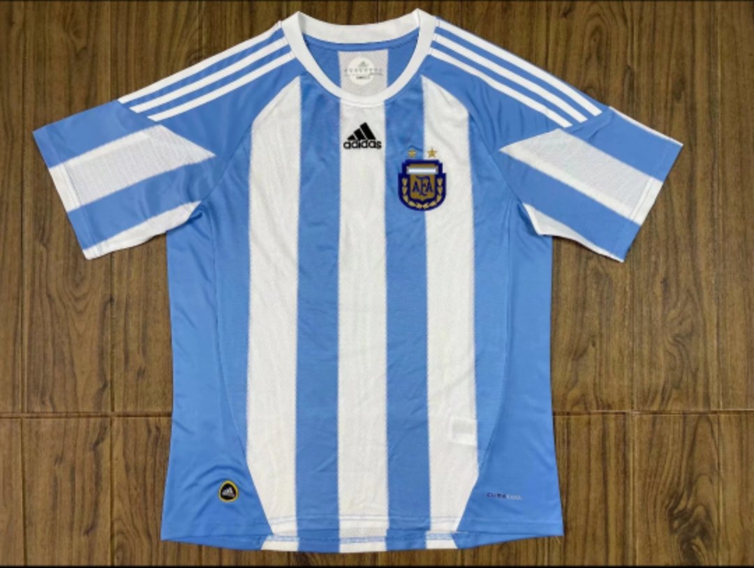 Argentina 'Retro' 2010 Home Kit